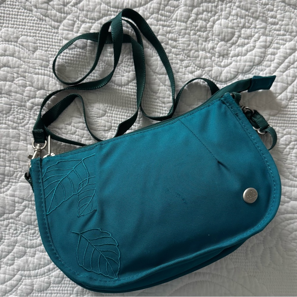 Haiku Teal Crossbody Bag with Leaf Design